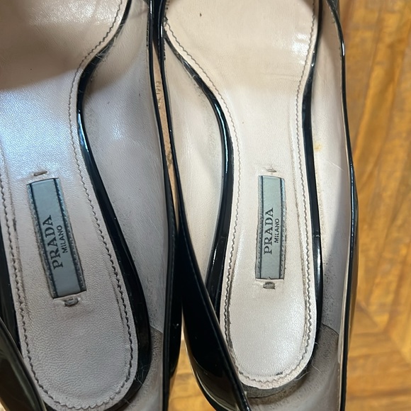 Prada Black Vernice Pump size 39 - Picture 4 of 13